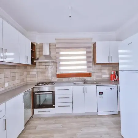 Daire çukurbağ köyünde 4 tane villa Kaş