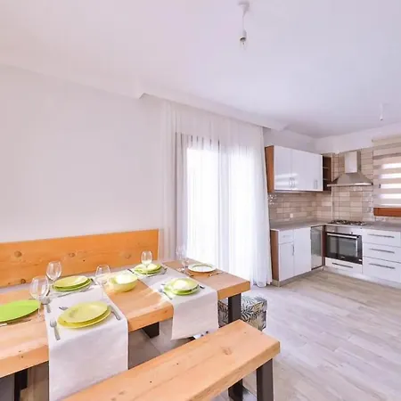 Daire çukurbağ köyünde 4 tane villa