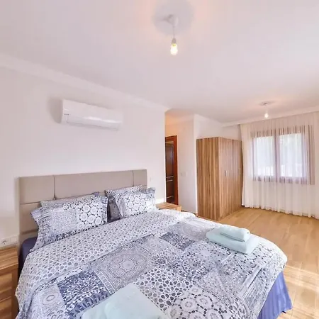 Daire çukurbağ köyünde 4 tane villa *